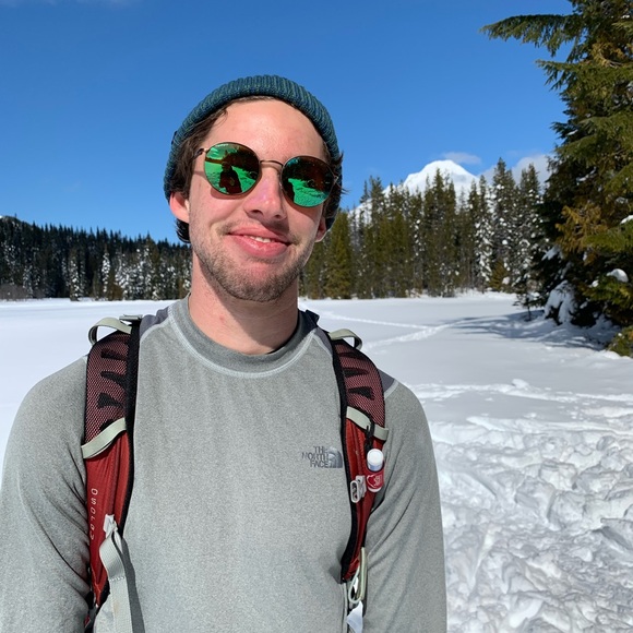 Meet your Posher, Alex - Picture 1 of 1